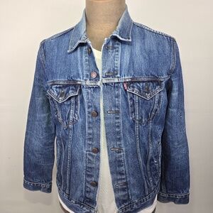 Levi's Classic Blue Denim Trucker Jacket Men's L Large Faded Type III Jean Coat